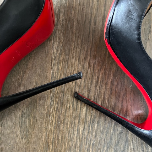 So Kate Black Leather Louboutin - Picture 8 of 10